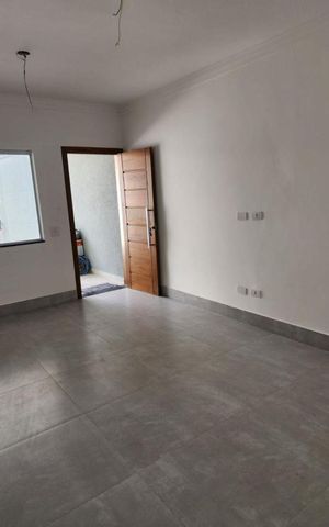 Casa à venda com 220m², 2 quartos e 2 vagas Casa à venda com 220m², 2 quartos e 2 vagasSala