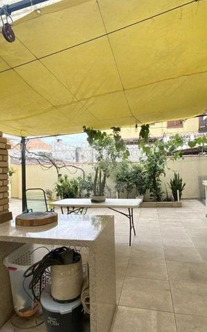 Casa à venda com 300m², 3 quartos e 4 vagas