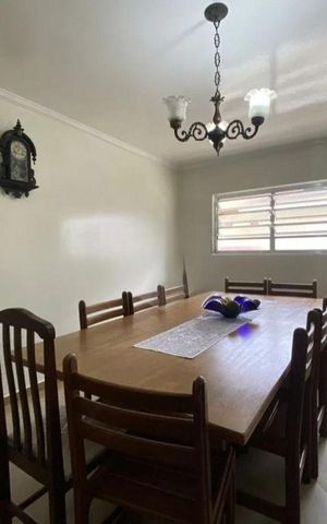 Casa à venda com 300m², 3 quartos e 4 vagas Casa à venda com 300m², 3 quartos e 4 vagasSala de Jantar