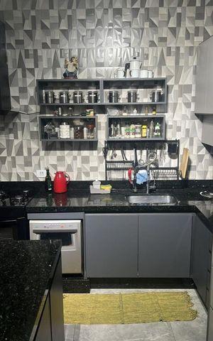Casa à venda com 250m², 2 quartos e 2 vagas Casa à venda com 250m², 2 quartos e 2 vagasCozinha