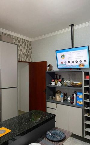 Casa à venda com 250m², 2 quartos e 2 vagas Casa à venda com 250m², 2 quartos e 2 vagasCozinha