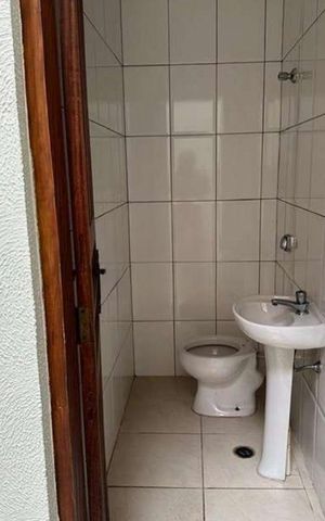 Casa à venda com 230m², 3 quartos e 3 vagas Casa à venda com 230m², 3 quartos e 3 vagasBanheiro