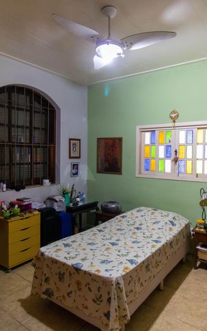 Casa de condomínio à venda com 567m², 4 quartos e 3 vagas Casa de condomínio à venda com 567m², 4 quartos e 3 vagasSuíte