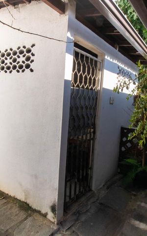Casa de condomínio à venda com 567m², 4 quartos e 3 vagas Casa de condomínio à venda com 567m², 4 quartos e 3 vagasÁrea externa