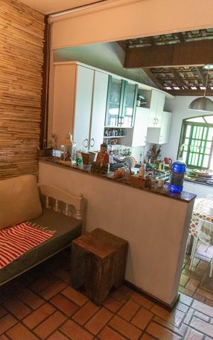 Casa de condomínio à venda com 567m², 4 quartos e 3 vagas Casa de condomínio à venda com 567m², 4 quartos e 3 vagasCozinha