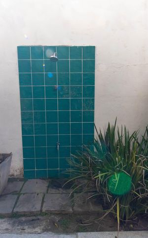 Casa de condomínio à venda com 567m², 4 quartos e 3 vagas Casa de condomínio à venda com 567m², 4 quartos e 3 vagasÁrea externa
