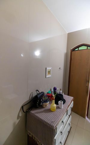 Casa de condomínio à venda com 567m², 4 quartos e 3 vagas Casa de condomínio à venda com 567m², 4 quartos e 3 vagasBanheiro Social