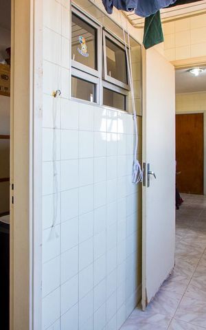 Apartamento à venda com 136m², 3 quartos e 2 vagas Apartamento à venda com 136m², 3 quartos e 2 vagasÁrea de serviço