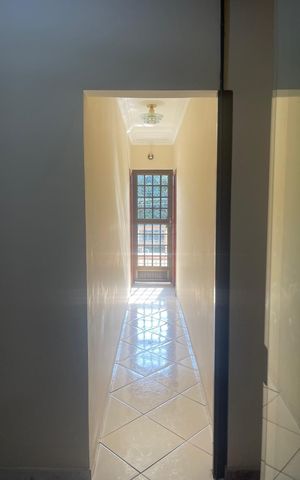 Casa à venda com 264m², 4 quartos e 3 vagasCorredor