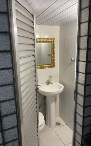 Casa à venda com 264m², 4 quartos e 3 vagasBanheiro 4