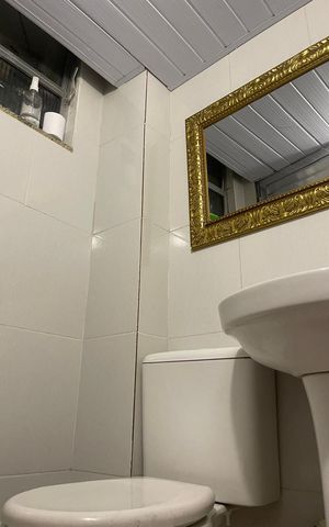 Casa à venda com 264m², 4 quartos e 3 vagasBanheiro 4