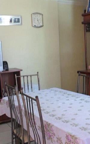 Casa à venda com 86m², 2 quartos e 2 vagas Casa à venda com 86m², 2 quartos e 2 vagasSala