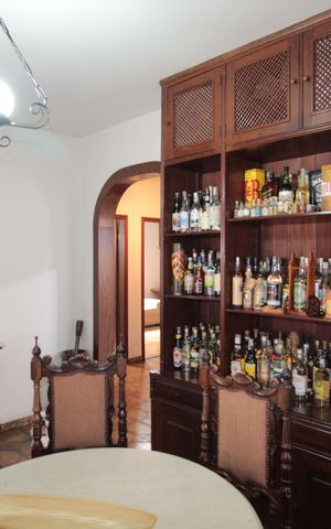 Casa à venda com 172m², 3 quartos e 4 vagasCopa