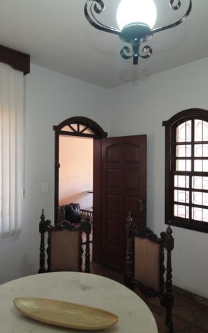 Casa à venda com 172m², 3 quartos e 4 vagasCopa