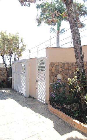 Casa à venda com 172m², 3 quartos e 4 vagasGaragem