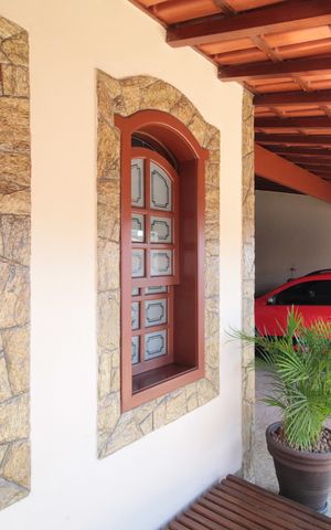 Casa à venda com 172m², 3 quartos e 4 vagasGaragem