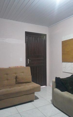 Casa à venda com 180m², 3 quartos e 2 vagasSala
