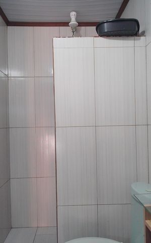 Casa à venda com 180m², 3 quartos e 2 vagasBanheiro 2