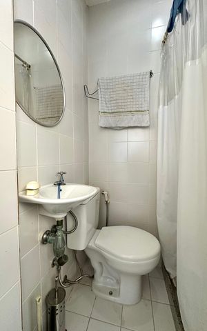Apartamento à venda com 152m², 3 quartos e sem vaga Apartamento à venda com 152m², 3 quartos e sem vagaBanheiro de Serviço