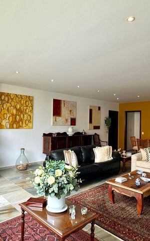 Apartamento à venda com 152m², 3 quartos e sem vaga Apartamento à venda com 152m², 3 quartos e sem vagaSala