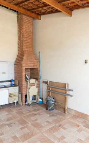 Casa à venda com 120m², 3 quartos e 2 vagasChurrasqueira