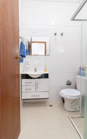 Casa à venda com 120m², 3 quartos e 2 vagasBanheiro da Suíte 2