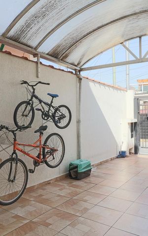 Casa à venda com 120m², 3 quartos e 2 vagasGaragem