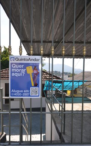 Casa para alugar com 75m², 2 quartos e 1 vagaPlaca instalada