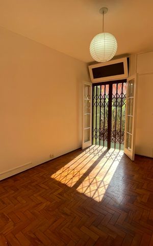 Casa à venda com 199m², 4 quartos e 4 vagas Casa à venda com 199m², 4 quartos e 4 vagasQuarto 1