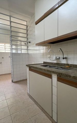 Casa à venda com 199m², 4 quartos e 4 vagas Casa à venda com 199m², 4 quartos e 4 vagasCozinha
