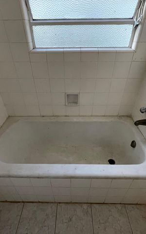 Casa à venda com 199m², 4 quartos e 4 vagas Casa à venda com 199m², 4 quartos e 4 vagasBanheiro 1