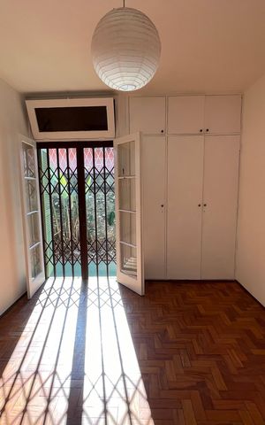 Casa à venda com 199m², 4 quartos e 4 vagas Casa à venda com 199m², 4 quartos e 4 vagasQuarto 1