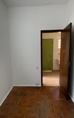 Casa à venda com 199m², 4 quartos e 4 vagas Casa à venda com 199m², 4 quartos e 4 vagasQuarto de Serviço