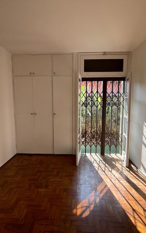 Casa à venda com 199m², 4 quartos e 4 vagas Casa à venda com 199m², 4 quartos e 4 vagasQuarto 2