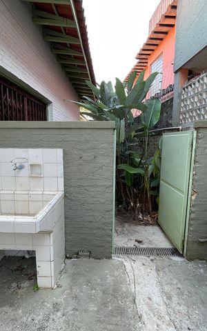 Casa à venda com 199m², 4 quartos e 4 vagas Casa à venda com 199m², 4 quartos e 4 vagasÁrea de Serviço