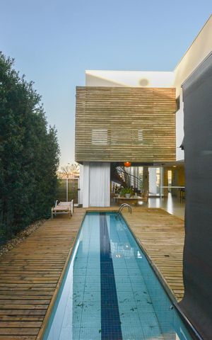 Casa de condomínio para alugar com 350m², 5 quartos e 6 vagasÁrea comum - Piscina