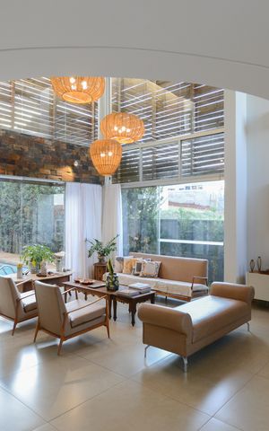 Casa de condomínio para alugar com 350m², 5 quartos e 6 vagasSala