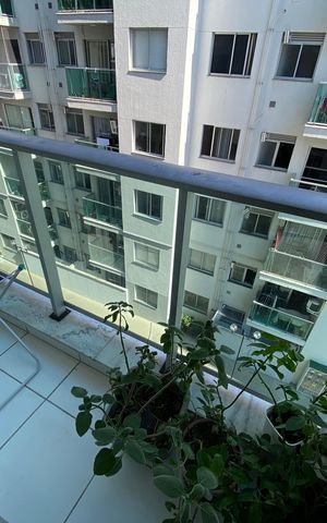 Apartamento à venda com 47m², 2 quartos e 1 vaga Apartamento à venda com 47m², 2 quartos e 1 vagaVaranda - Sala