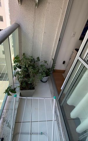 Apartamento à venda com 47m², 2 quartos e 1 vaga Apartamento à venda com 47m², 2 quartos e 1 vagaVaranda - Sala