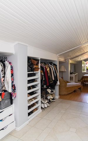 Casa à venda com 500m², 4 quartos e 6 vagas Casa à venda com 500m², 4 quartos e 6 vagasSuíte 2