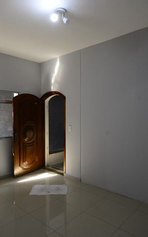 Casa para alugar com 480m², 6 quartos e 2 vagasSala