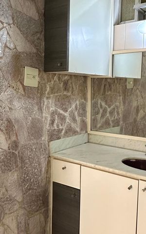 Apartamento à venda com 90m², 3 quartos e sem vaga Apartamento à venda com 90m², 3 quartos e sem vagaBanheiro