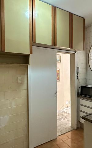 Apartamento à venda com 90m², 3 quartos e sem vaga Apartamento à venda com 90m², 3 quartos e sem vagaCozinha