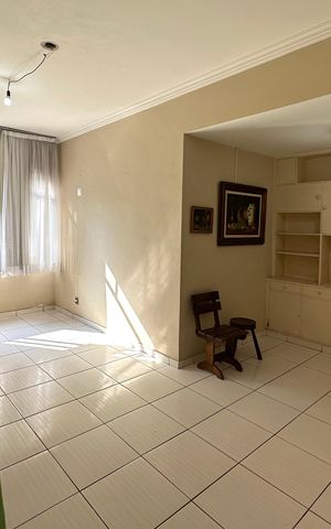 Apartamento à venda com 90m², 3 quartos e sem vaga Apartamento à venda com 90m², 3 quartos e sem vagaSala