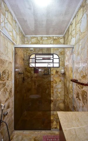 Casa para alugar com 440m², 5 quartos e 2 vagasBanheiro