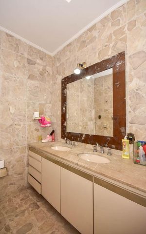 Casa para alugar com 440m², 5 quartos e 2 vagasBanheiro Suíte 2