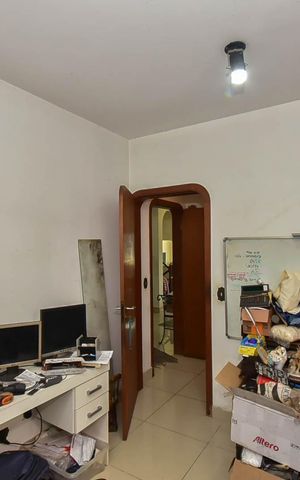 Casa para alugar com 440m², 5 quartos e 2 vagasEscritório
