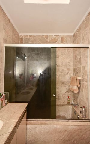 Casa para alugar com 440m², 5 quartos e 2 vagasBanheiro Suíte 2