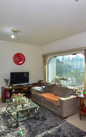 Casa para alugar com 440m², 5 quartos e 2 vagasSala
