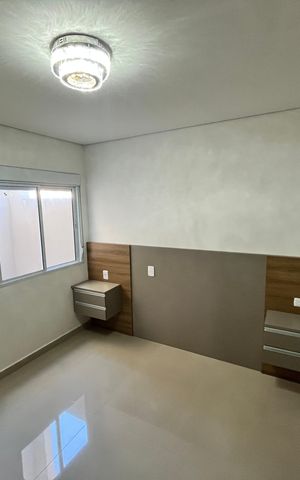 Casa de condomínio à venda com 124m², 3 quartos e 2 vagasSuíte